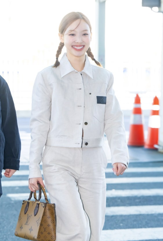 b54076ff740757f99a5e30dbbf53af16_1760930026_8301.png b54076ff740757f99a5e30dbbf53af16_1760930026_8301.png