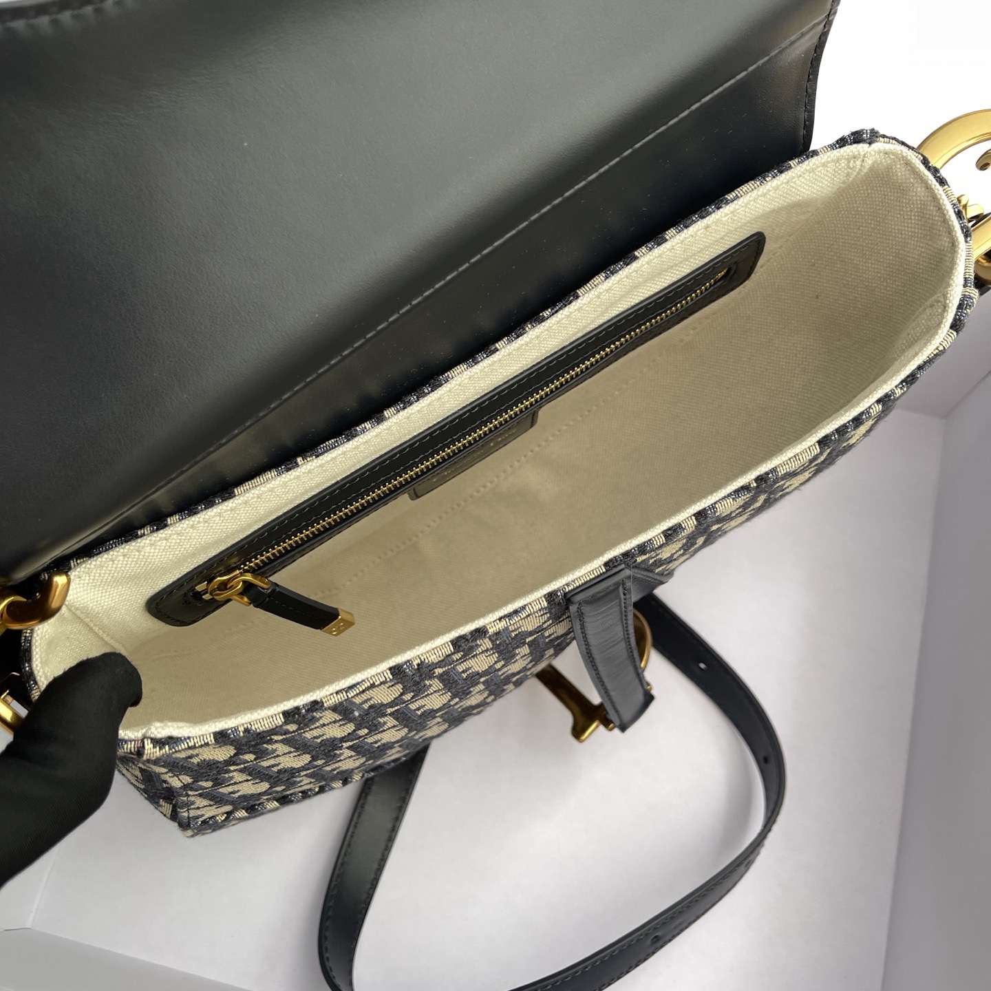 7798e77eb0a81a94231e6f8782c31270_1767987732_135.jpg 7798e77eb0a81a94231e6f8782c31270_1767987732_135.jpg