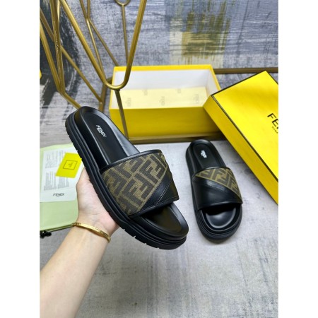 펜디 FF 디아그널 밴드 슬라이드