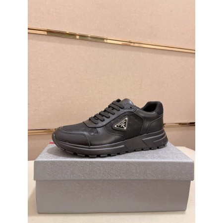 프라다 남성 리나일론 삼각 로고 스니커즈