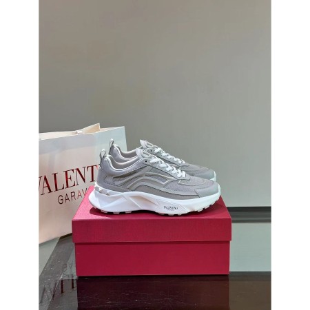 발렌티노 로우탑 남성 스니커즈