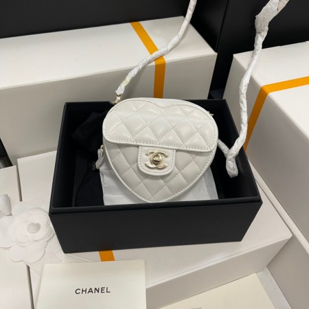 샤넬 하트 크로스백