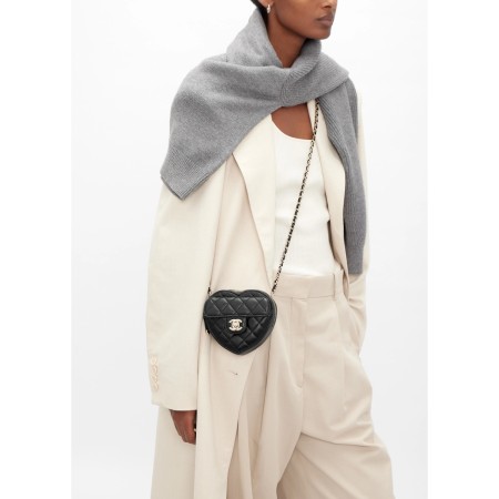 샤넬 하트 크로스백