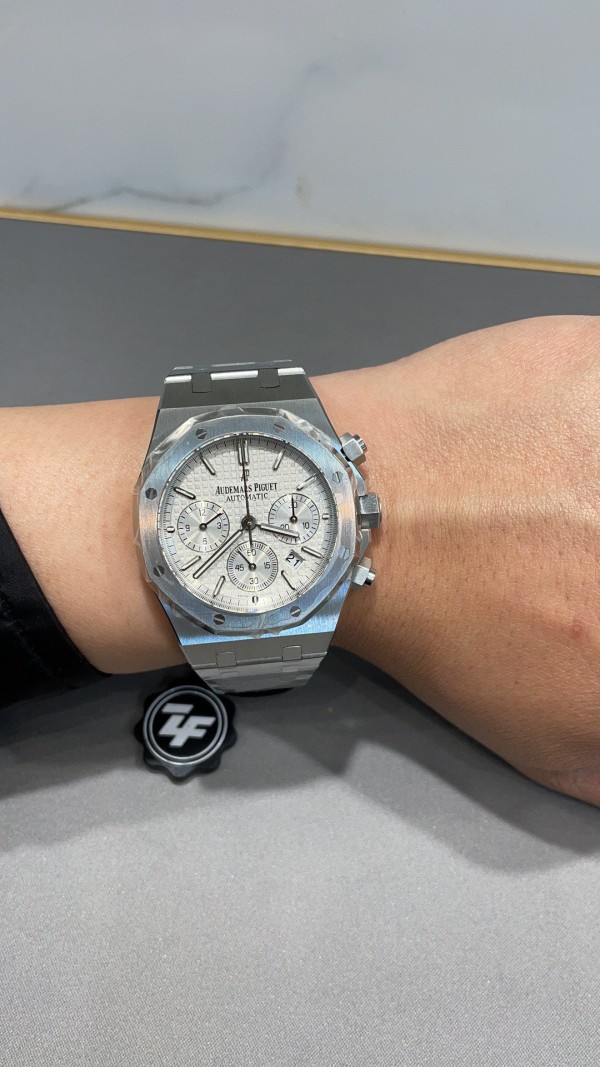 오데마피게 로얄오크 흰판 41mm