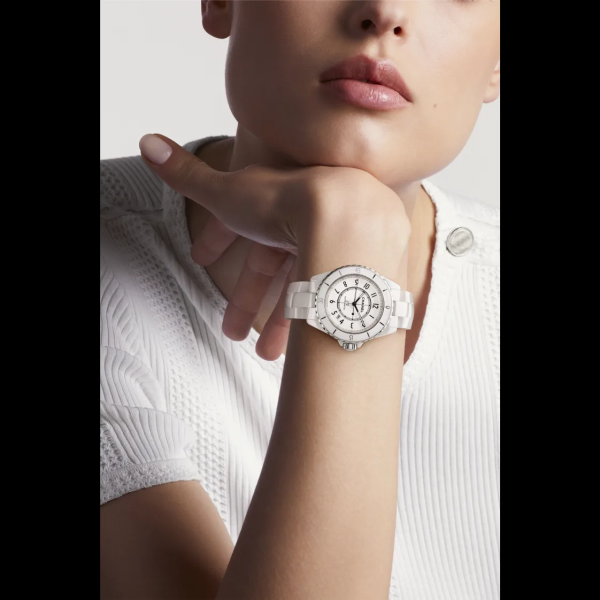 샤넬 J12 워치 38mm