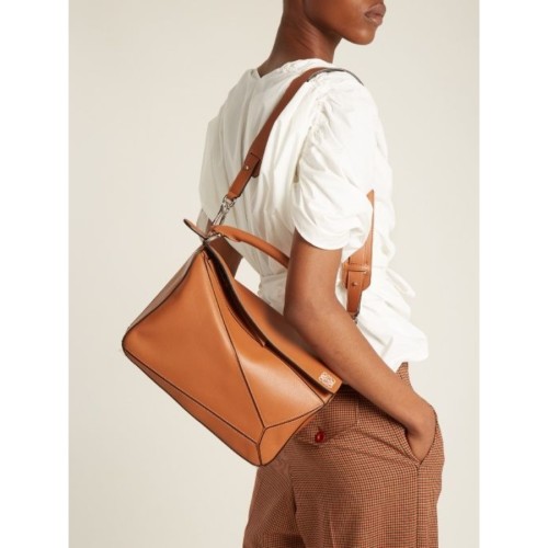 로에베 퍼즐 백 미디엄