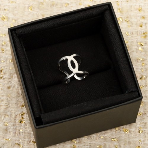 샤넬 아이코닉 cc 로고 실버 반지