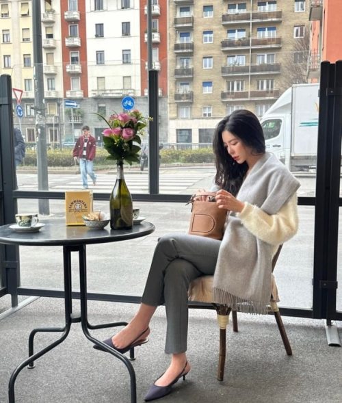 델보 핀 미니 버킷백