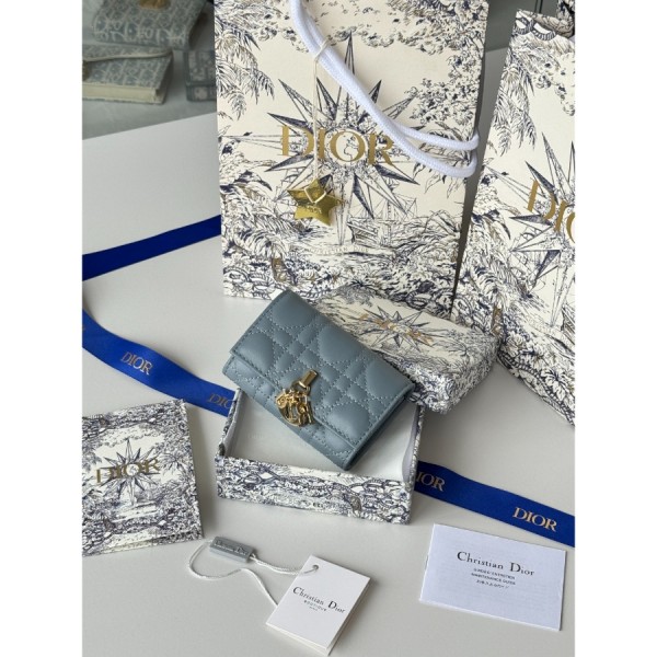 디올 마이 디올 트라이폴드 지갑