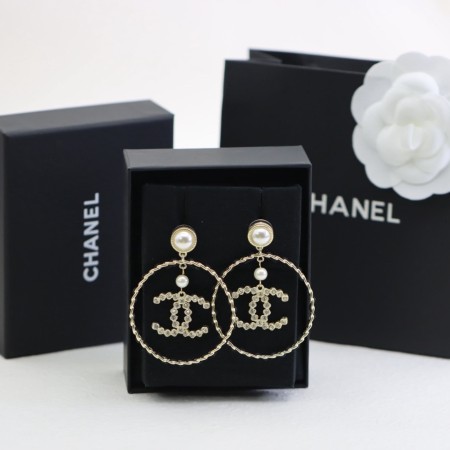샤넬 CC 로고 후프 진주 귀걸이