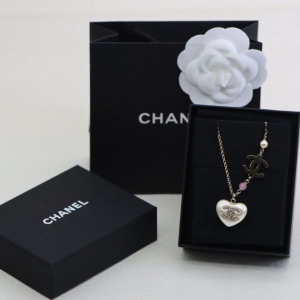 샤넬 하트 CC로고 목걸이