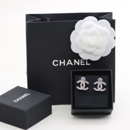 샤넬 실버 CC 펄 은장 귀걸이