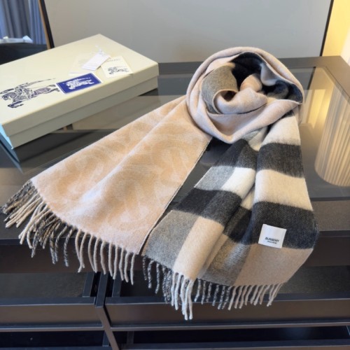 버버리 리버서블 TB 로고 스카프