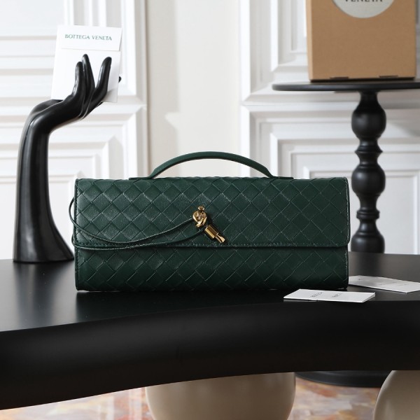 보테가보네타 안디아모 클러치백