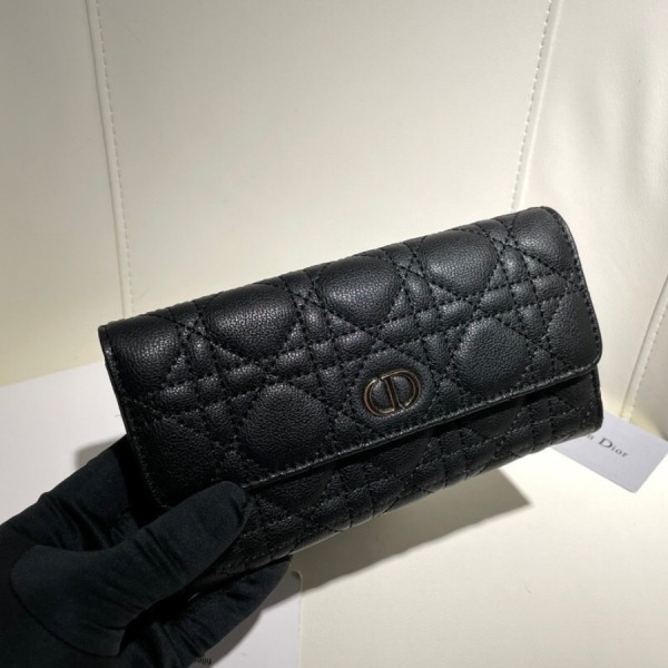 디올 카로 플랩 장지갑