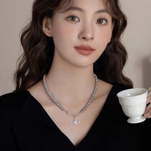비비안 웨스트우드 LUCRECE PEARL 목걸이