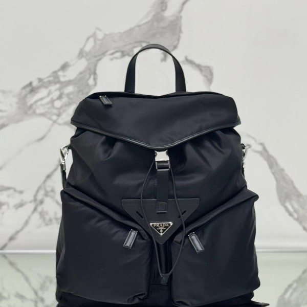 프라다 리나일론 백팩