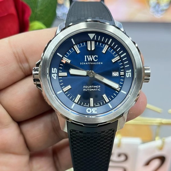 IWC 아쿠아타이머 크로노그래프 42mm