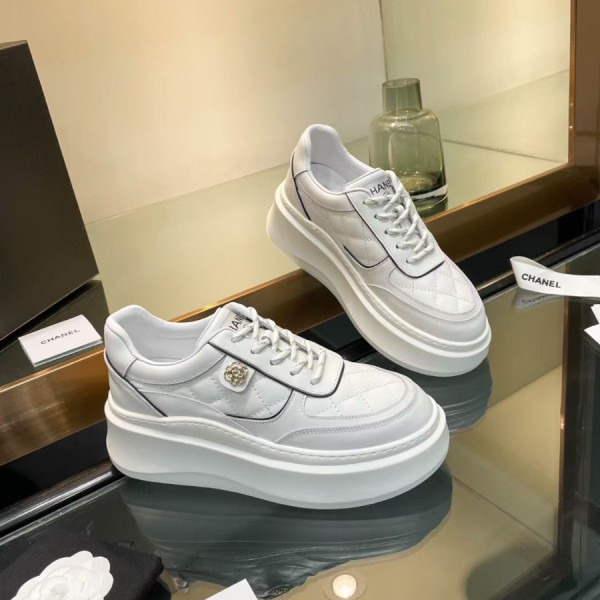 샤넬 여성 스니커즈